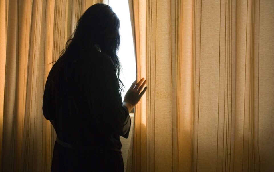 5 Ways to Help a Loved One Suffering From Agoraphobia